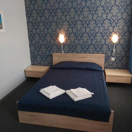 Alex Hotel Kohtla-Järve エクステリア 写真